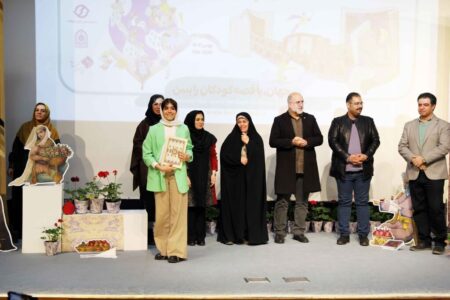 بیست و  هفتمین جشنواره بین‌المللی قصه‌گویی استان برگزیدگان خود را شناخت