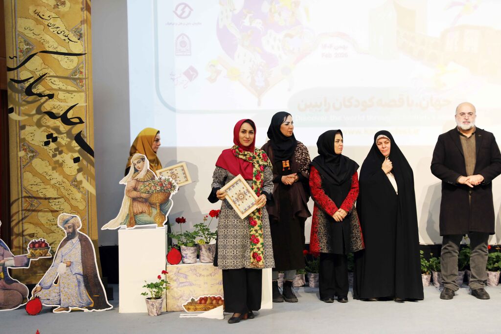 بیست و  هفتمین جشنواره بین‌المللی قصه‌گویی استان برگزیدگان خود را شناخت