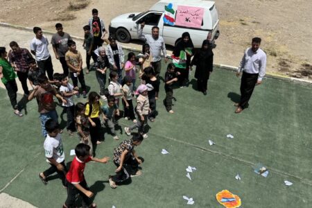 مربیان خوش‌ذوق مرکز شماره ۳ اسلام‌آباد غرب از کانون این شهرستان گفتند