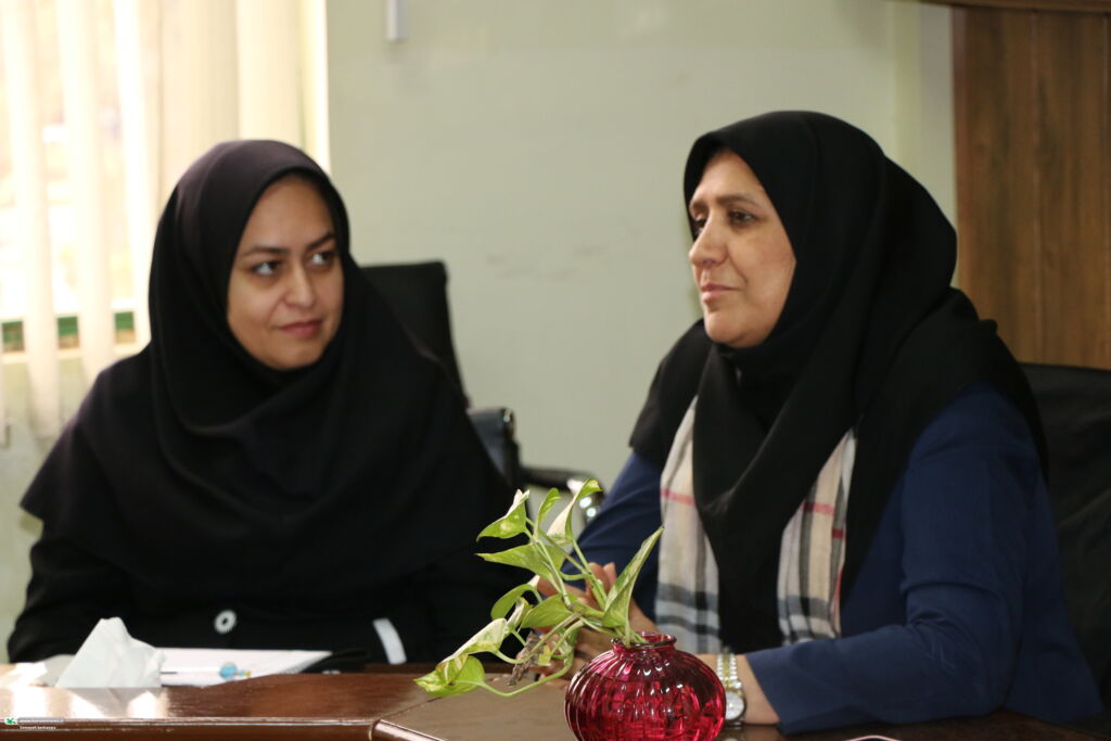 نشست هم‌اندیشی دهه بصیرت و دهه فجر در کانون فارس برگزار شد