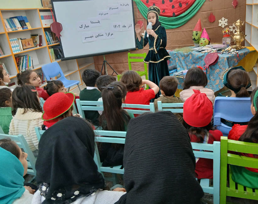 آیین شب یلدا با روایت قصه و آیین‌های کهن در مراکز کانون استان اردبیل گرامی داشته شد