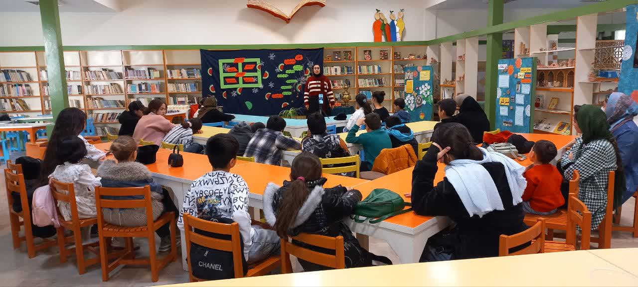 «یلدا؛ شبی به بلندای قصه و همدلی در مراکز ۳۳/۹/۲/پردیس/۱۰/اسلامشهر ۱/ ۳۸/۳۹/ دماوند /استان تهران»