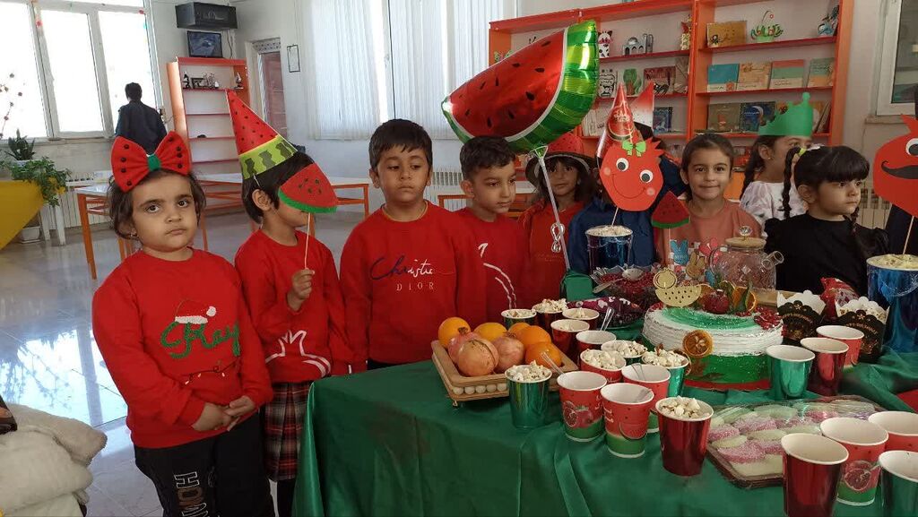 جشن یلدا در مرکز شماره ۱ اسلام‌آباد غرب با مادران و نوگلان پیش‌دبستانی