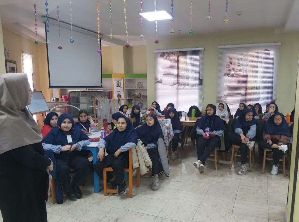 1387296 فعالیتهای علمی فرهنگی «هفته پژوهش» در مراکز کانون استان البرز اجرا شد