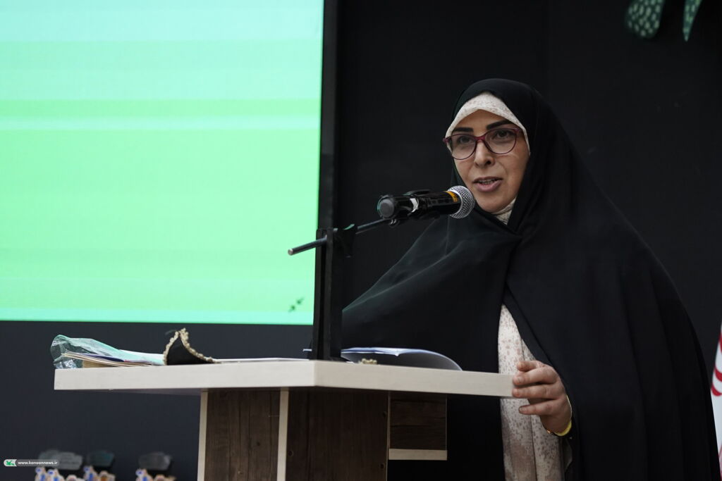 1388190 مشارکت ۳۲ هزار نفر در بیستوهفتمین جشنواره بینالمللی قصهگویی