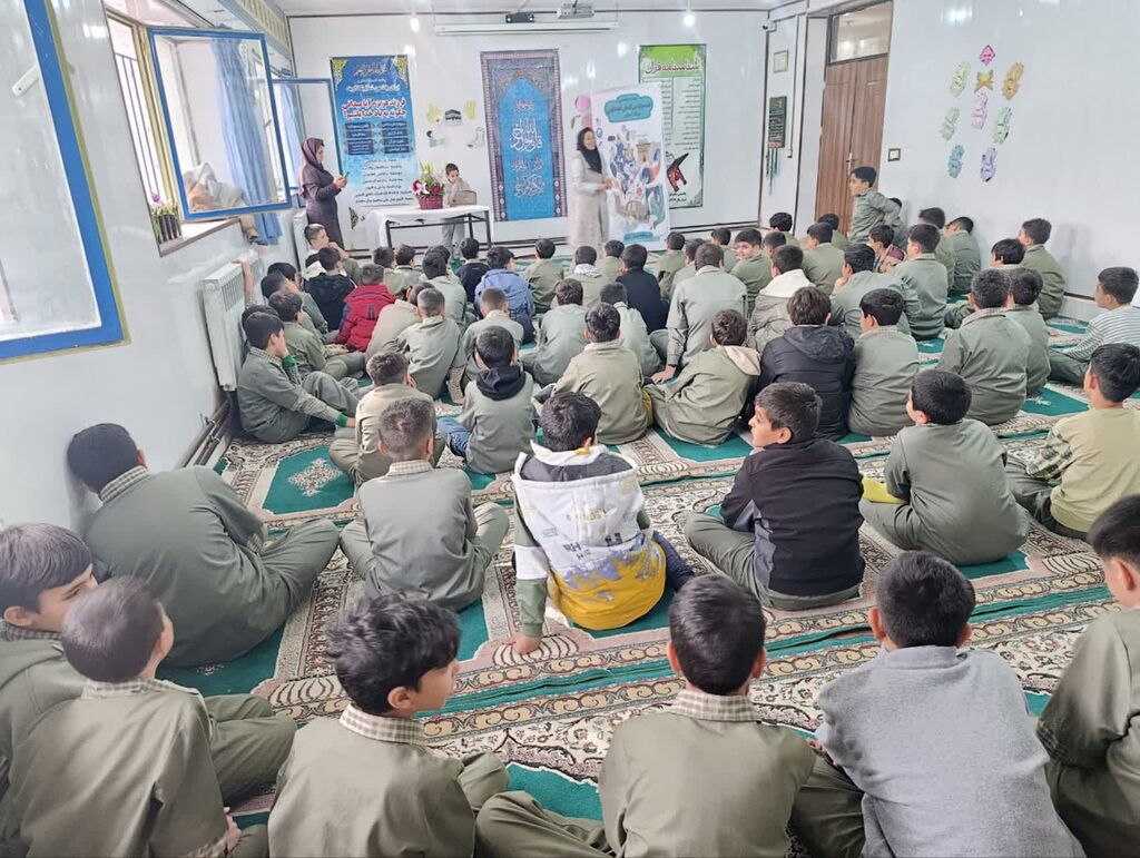 روایت قصه‌های شیرین کانون در حاشیه مرحله استانی جشنواره بین‌المللی قصه‌گویی