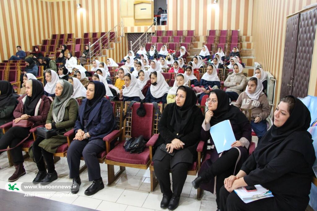 1388566 برگزاری مرحله استانی بیستوهفتمین جشنواره بینالمللی قصهگویی در سنندج