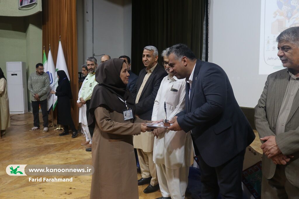 1389015 سیستان و بلوچستان برگزیدگان ردهی استانی بیستوهفتمین جشنواره بینالمللی قصهگویی خود را شناخت