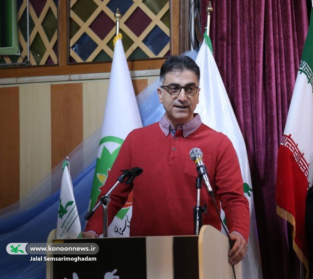 اختتامیه مرحله استانی بیست‌وهفتمین جشنواره بین‌المللی قصه‌گویی استان کردستان با رونمایی کتاب «بادبادک‌بازی» و جلوه‌ای از هنر و فرهنگ کودک و نوجوان