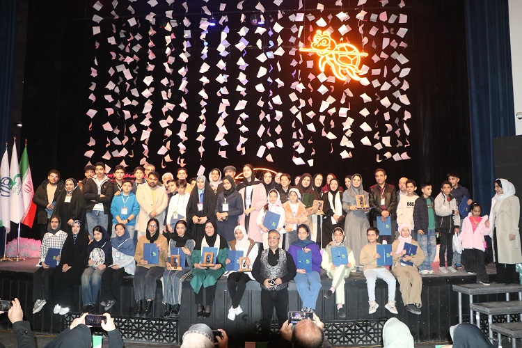 برگزیدگان مرحله استانی بیست‌وهفتمین جشنواره بین‌المللی قصه‌گویی در استان اصفهان معرفی شدند