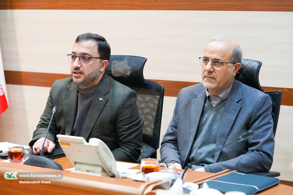 «محفل ستاره‌ها» باید به یک رویداد فرهنگی فراگیر در استان‌ها تبدیل شود