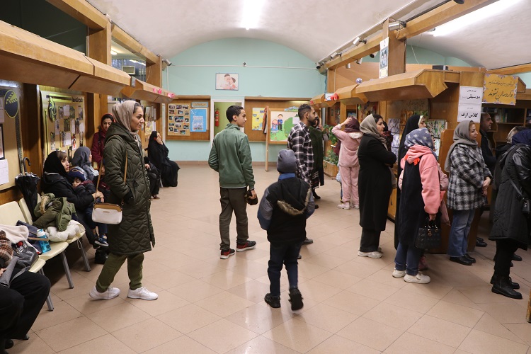 برگزاری کارگاه‌های فرهنگی، هنری و ادبی هم‌زمان با پرتاپ ماهوارها