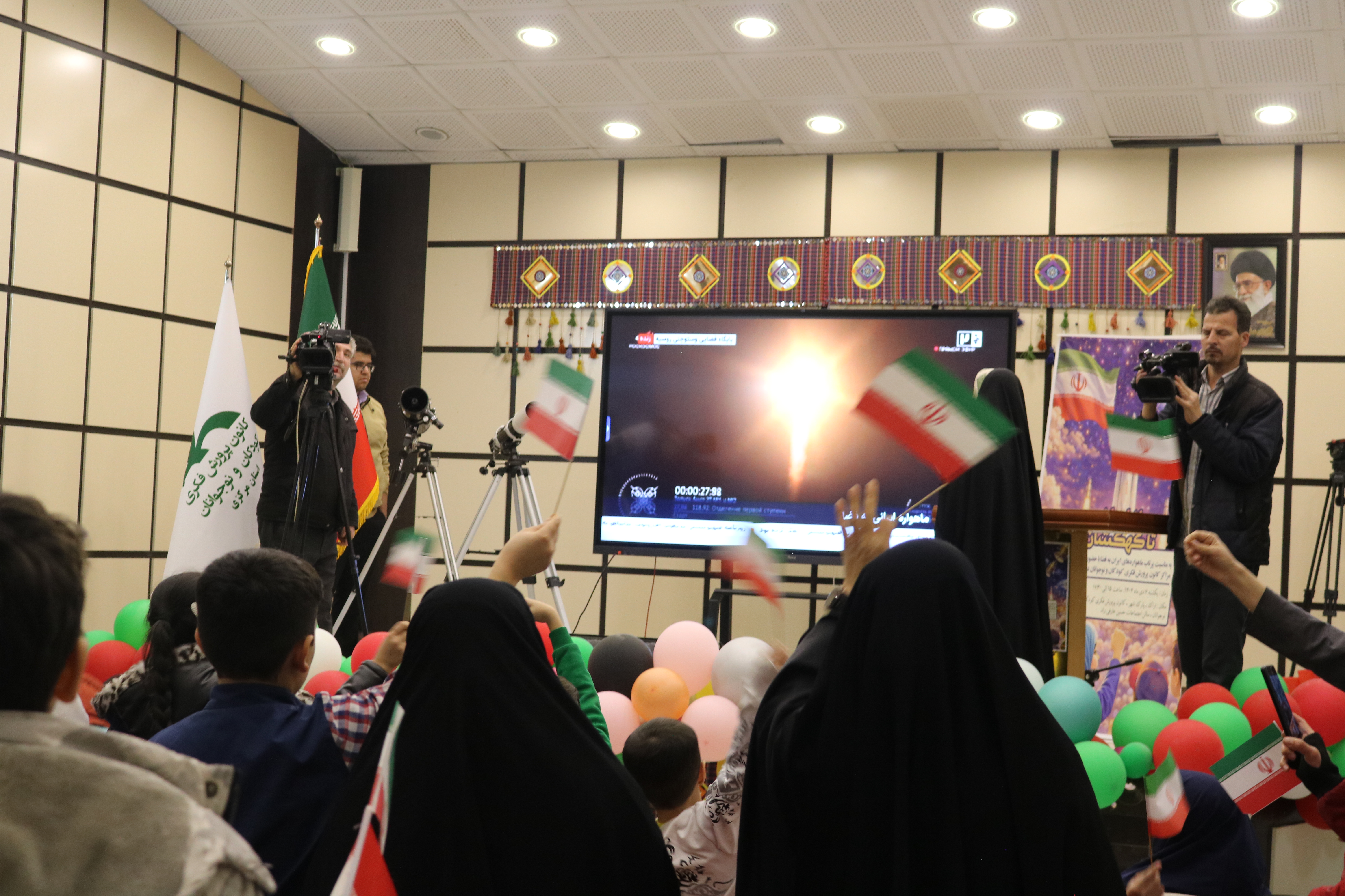 1391026 رویداد ملی «تا ثریا» به میزبانی کانون پرورش فکری در اراک برگزار شد