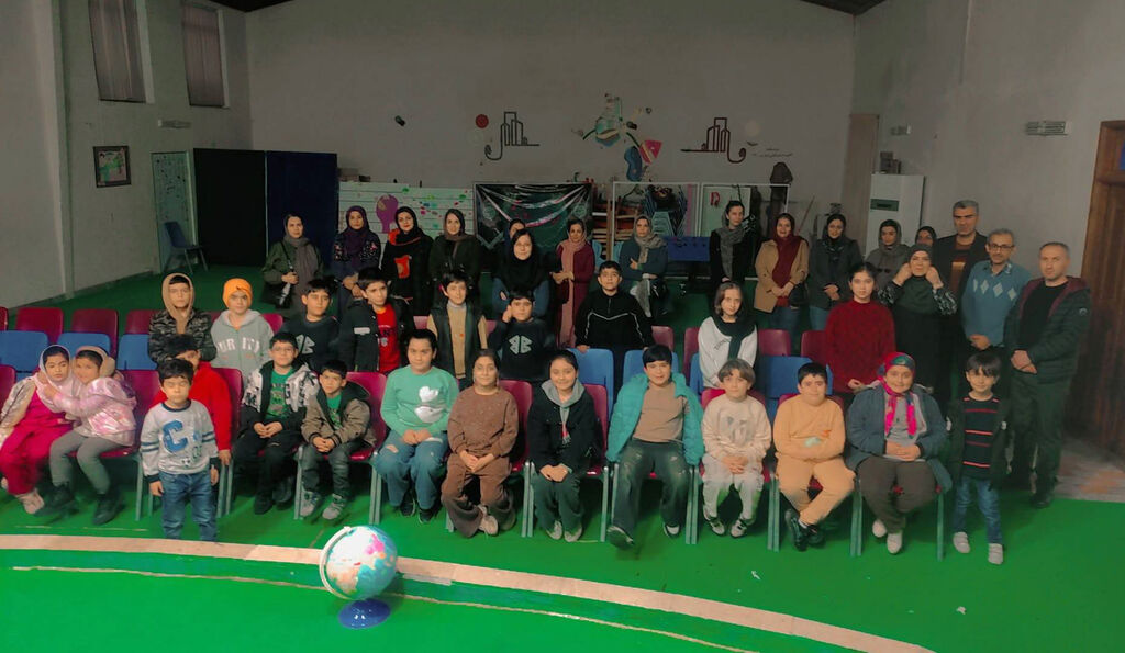 1391666 رویدادهای «ماجراجویی فضایی» و «تا ثریا» همزمان با پرتاب ماهوارههای ایرانی در کانونهای رامسر و نوشهر برگزار شد