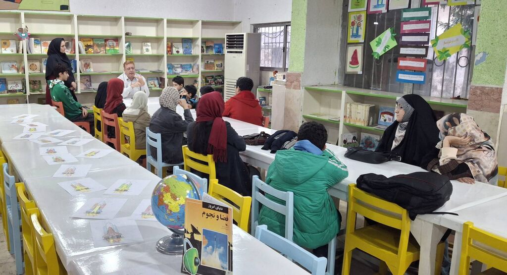 1391668 رویدادهای «ماجراجویی فضایی» و «تا ثریا» همزمان با پرتاب ماهوارههای ایرانی در کانونهای رامسر و نوشهر برگزار شد