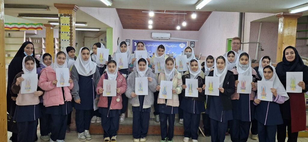 1391669 رویدادهای «ماجراجویی فضایی» و «تا ثریا» همزمان با پرتاب ماهوارههای ایرانی در کانونهای رامسر و نوشهر برگزار شد