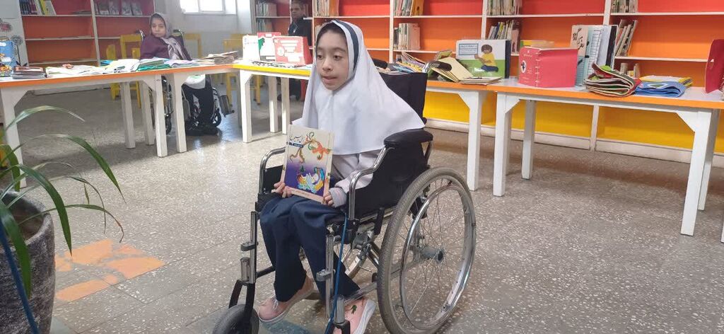 1391790-1 همدان ایستگاه نهم کتابهای حسی، لمسی برای نابینایان