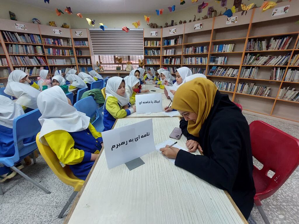 برگزاری برنامه «نامه‌ای به رهبرم» در مرکز فرهنگی‌ هنری میامی همزمان با گرامیداشت حماسه ۹ دی