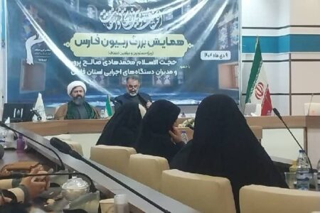 تقویت پیوند خانواده و مسجد با برنامه‌های فرهنگی کانون فارس در اعتکاف