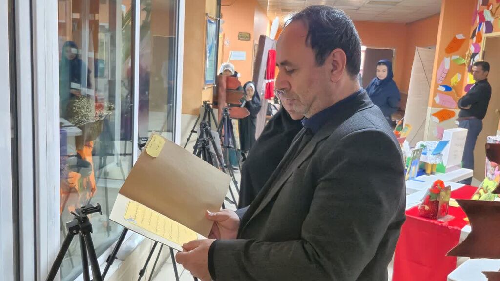 در حاشیه جشنواره قصه‌گویی استان آذربایجان غربی برگزار شد