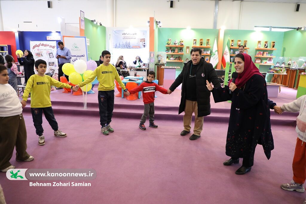 1394332 عرضه تولیدات حوزه سرگرمی کانون در جشنواره اسباببازی