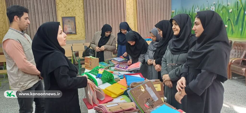 کتاب‌های حسی-لمسی کانون به مدارس علاقبندیان و ساعی رسیدند