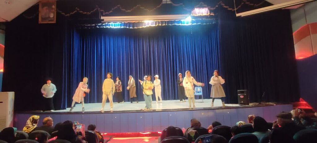 1395120-1 اجرای نمایش «قصه خوبِ خدا» در مرکز شماره ۲ کانون کرمانشاه