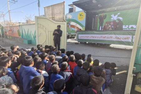 گزارش تصویری ۲ حضور تماشاخانه سیار کانون در خراسان جنوبی