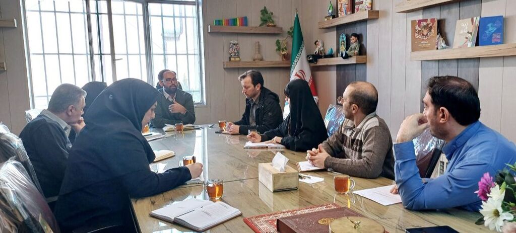 1395208-1 روشنگری کانونیاران در این ایام باید در الویت باشد