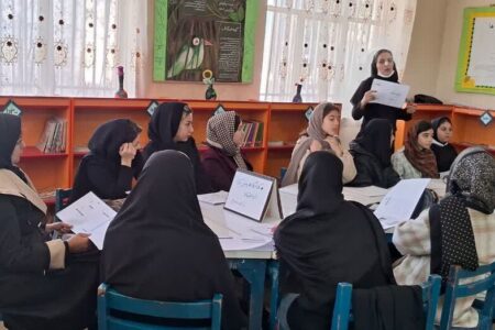 دومین کارگاه پیشگیری از آسیب‌های اجتماعی برای نوجوانان و خانواده‌ها در مرکز کنگاور