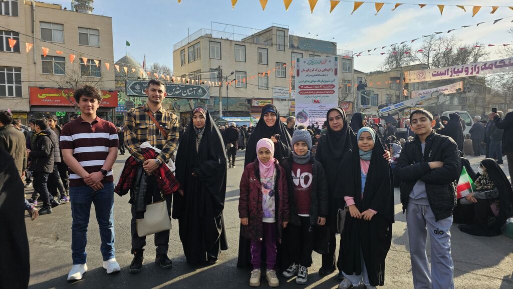 1395603-1 حضور کانون استان البرز در راهپیمایی ۲۲ دیماه