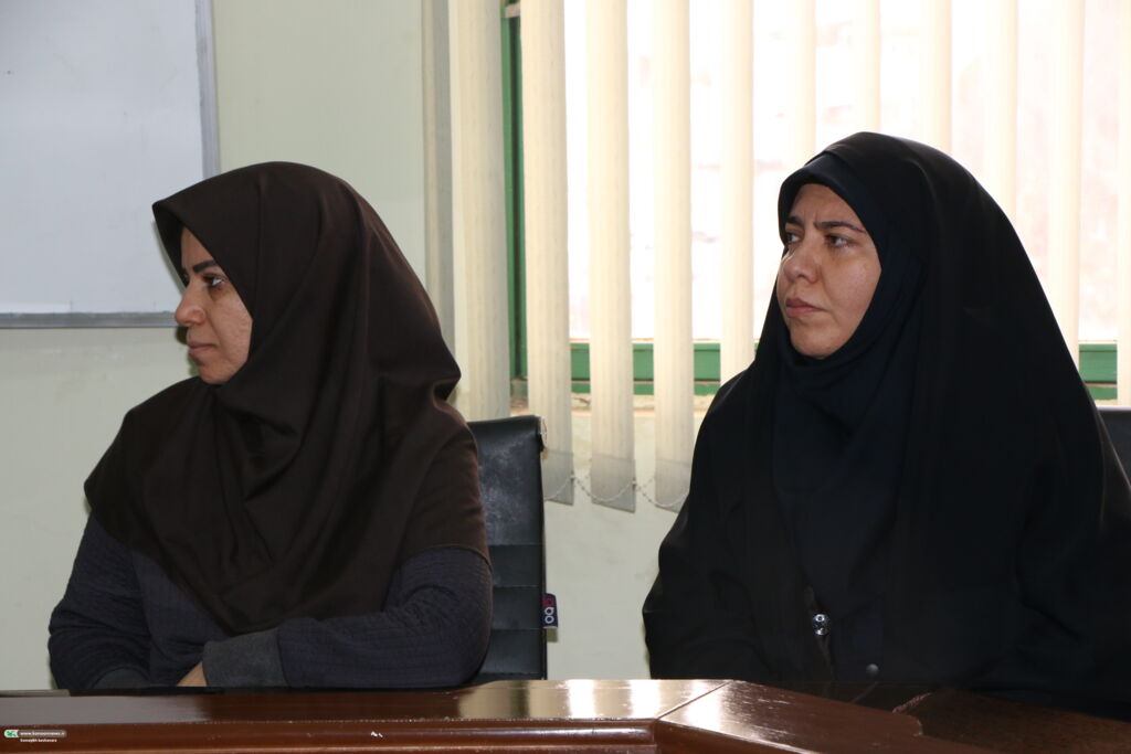 1395607-1 نشست تبیینی وقایع اخیر کشور با حضور مدیرکل کانون فارس