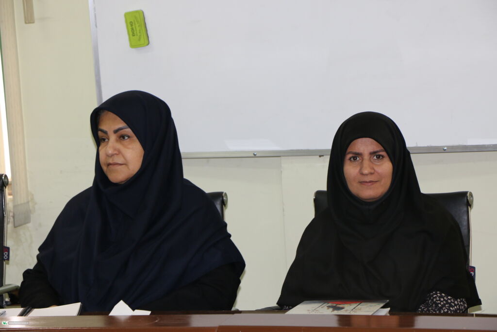 1395609-1 نشست تبیینی وقایع اخیر کشور با حضور مدیرکل کانون فارس