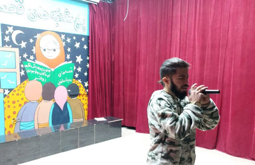 1395758-1 قصهگوهای روانسری از وطندوستی روایت کردند