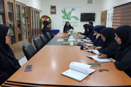 تبیین برنامه‌های دهه فجر در کانون کرمانشاه