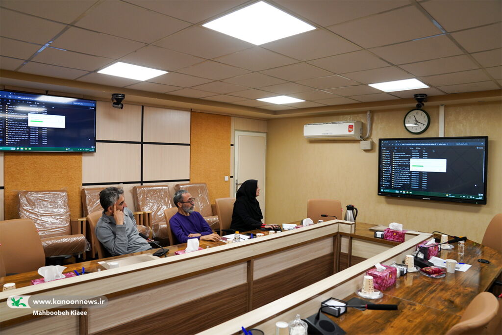 1395898-1 آثار دهمین دوسالانه ملی هنرهای تجسمی کانون داوری شد