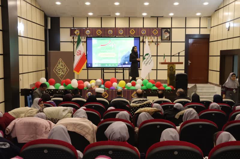 1396044-1 برپایی جشن بزرگ پیام آور مهر در کانون استان مرکزی