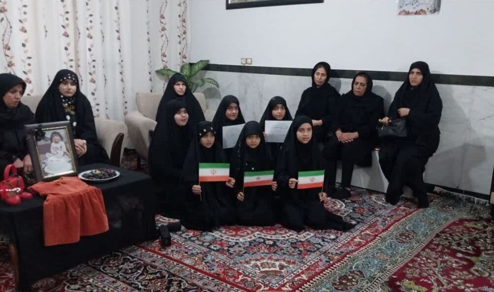 دیدار امام جمعه، مسئولان و اعضای کانون با خانواده کودک شهید کرمانشاهی