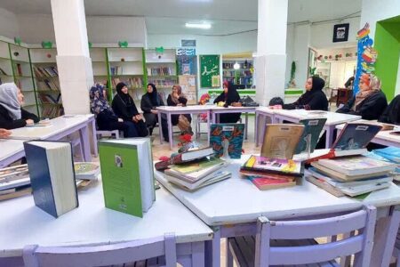 بیست‌وسومین جلسه محفل کتابخوانی والدین در مرکز ۲ مشهد