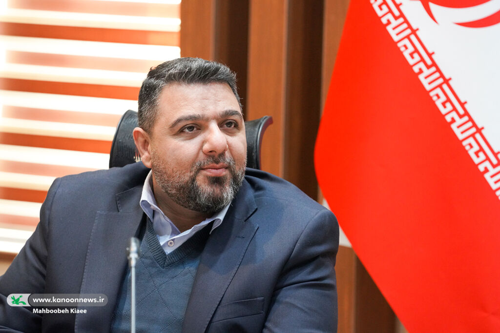 1397091-1 کانون پرورش فکری در مسیر پیشرفت است