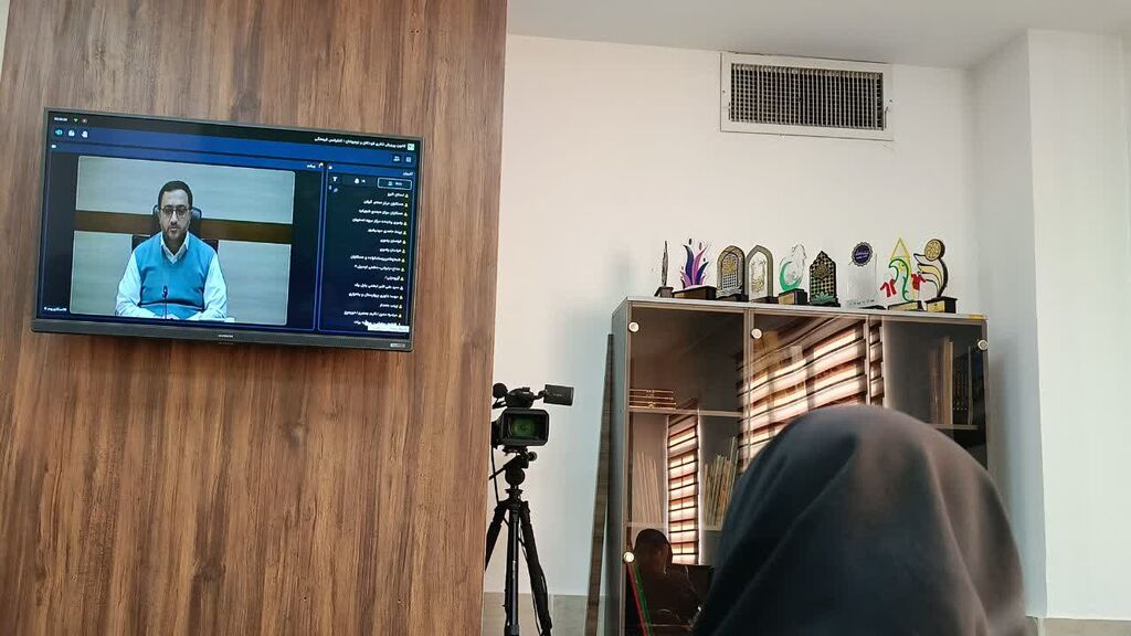 1397176-1 دیدار برخط مربیان کانون استان البرز با مدیرعامل