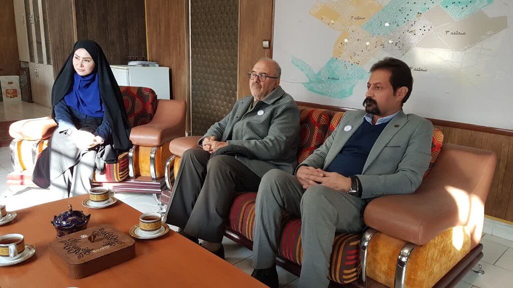 1397178-1 نشست سرپرست کانون استان با مدیرعامل و مسئولان انجمن دیابت کرمانشاه