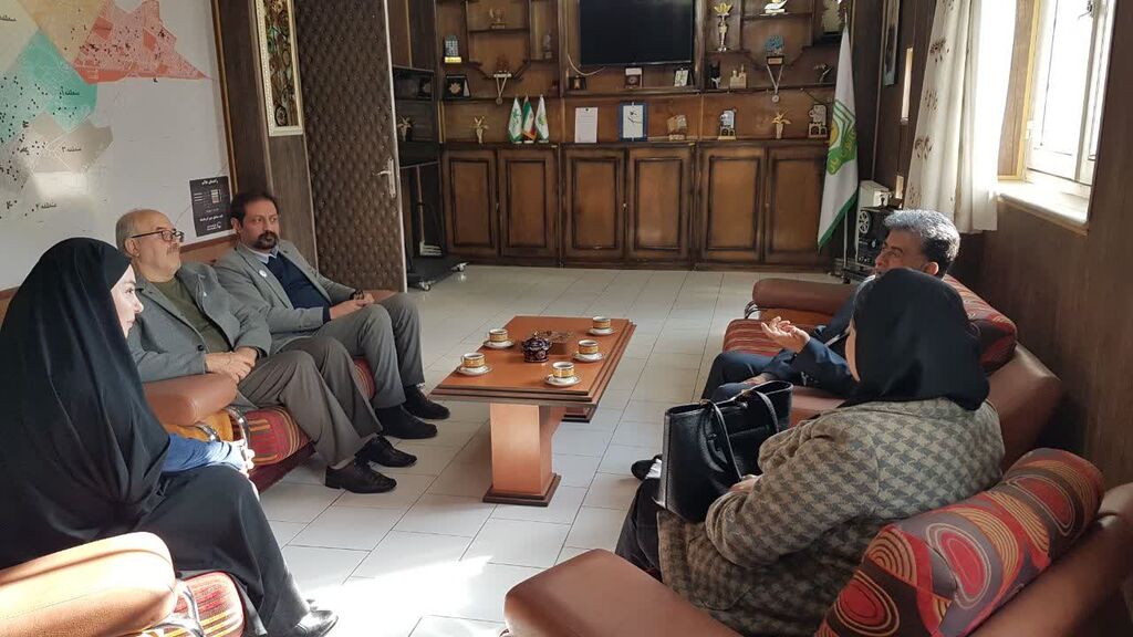 1397180-1 نشست سرپرست کانون استان با مدیرعامل و مسئولان انجمن دیابت کرمانشاه