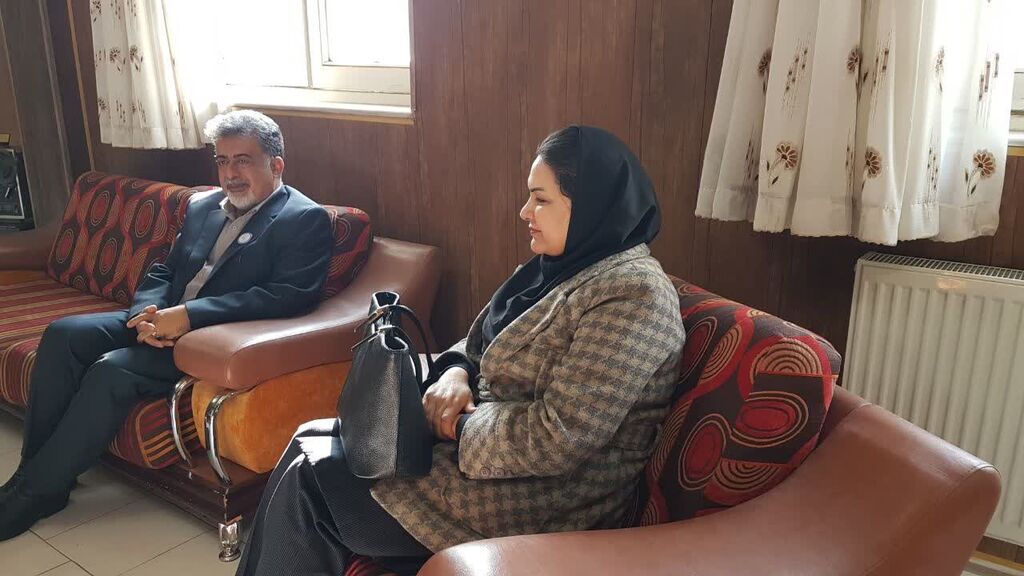 1397182-1 نشست سرپرست کانون استان با مدیرعامل و مسئولان انجمن دیابت کرمانشاه