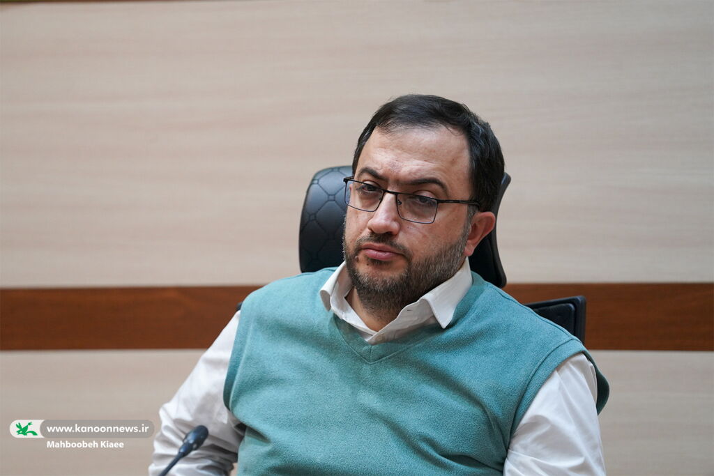 1397317-1 تدارک ۲۲ غرفه در مسیر راهپیمایی/ استفاده از ظرفیت هنرمندان و نویسندگان نامآشنا دربرنامههای دهه فجر