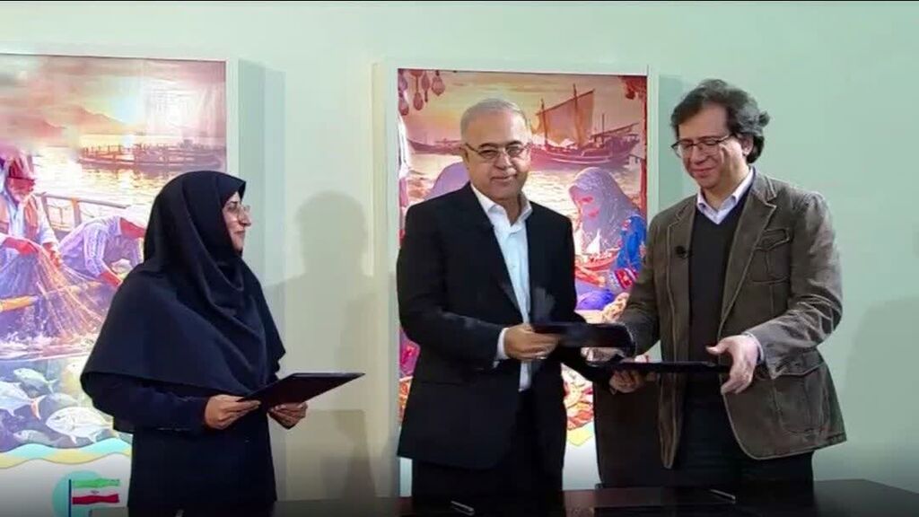 امضای تفاهم‌نامه ساخت شناور کتابخانه‌ سیاردریایی در هرمزگان