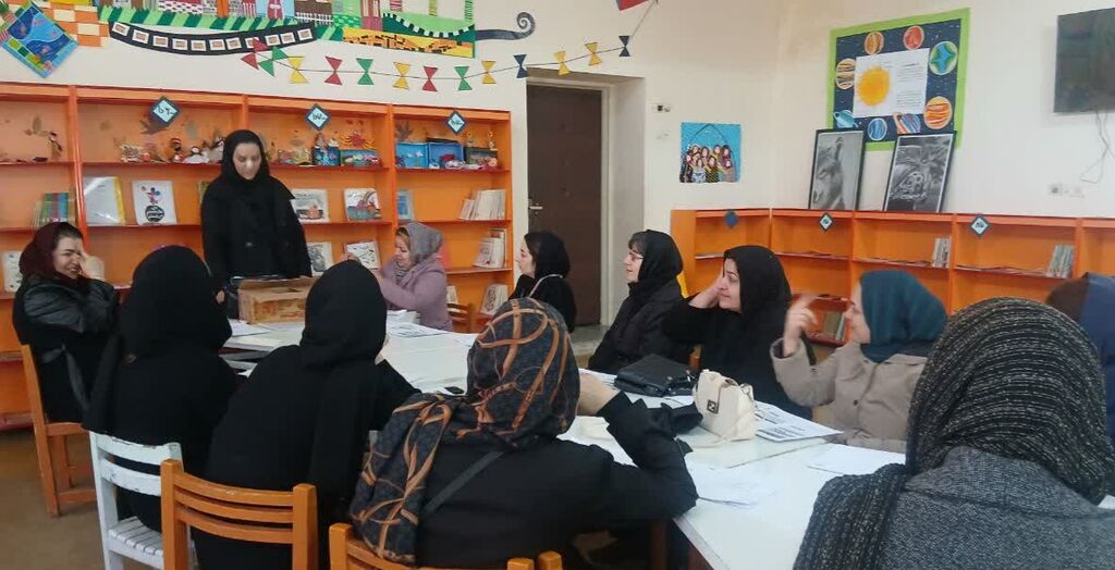 برگزاری مستمر کارگاه‌های آموزشی پیشگیری از آسیب‌های اجتماعی در کانون کنگاور