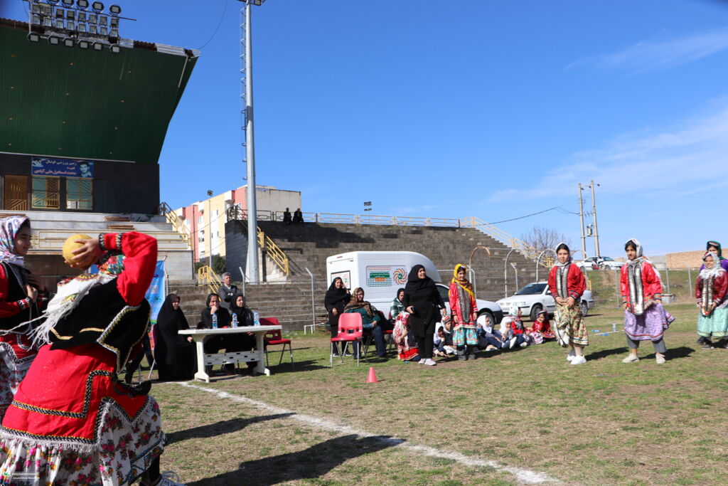 1398028 جشنواره بازیهای بومی و محلی گلستان برگزار شد / تأکید مدیرکل کانون بر نقش بازی در هویتسازی فرهنگی کودکان