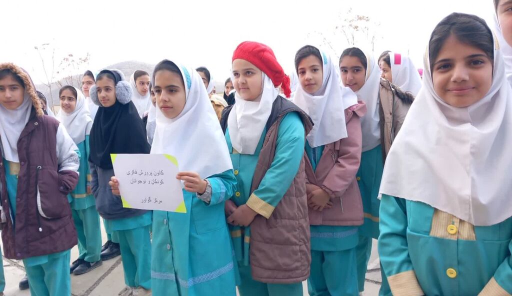 1398331 برنامههای مرکز گواور در «زنگ انقلاب»