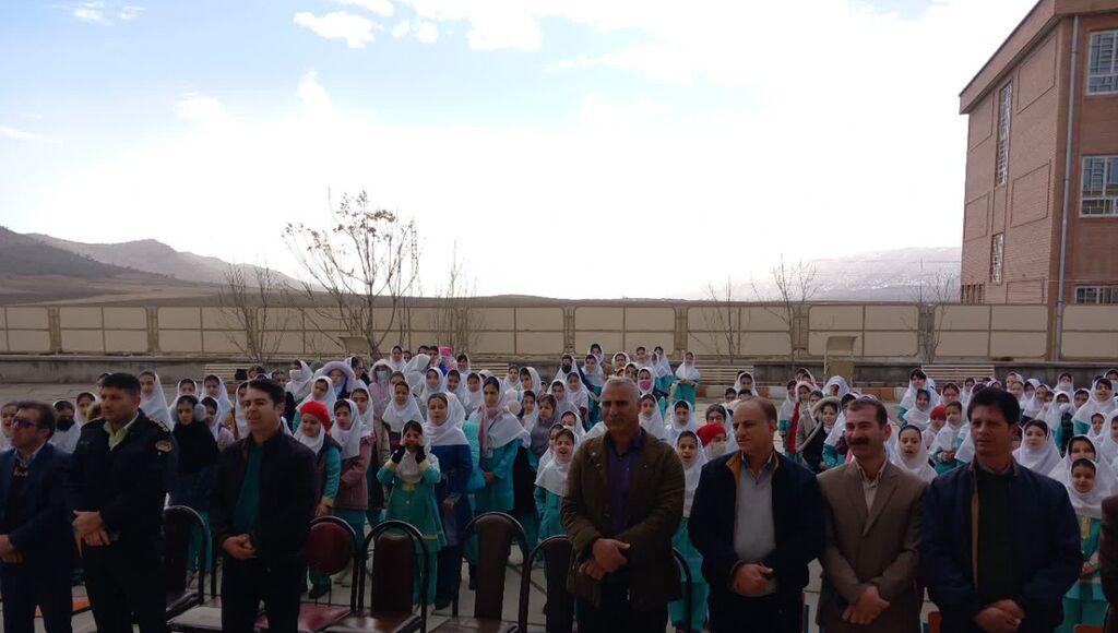 برنامه‌های مرکز گواور در «زنگ انقلاب»